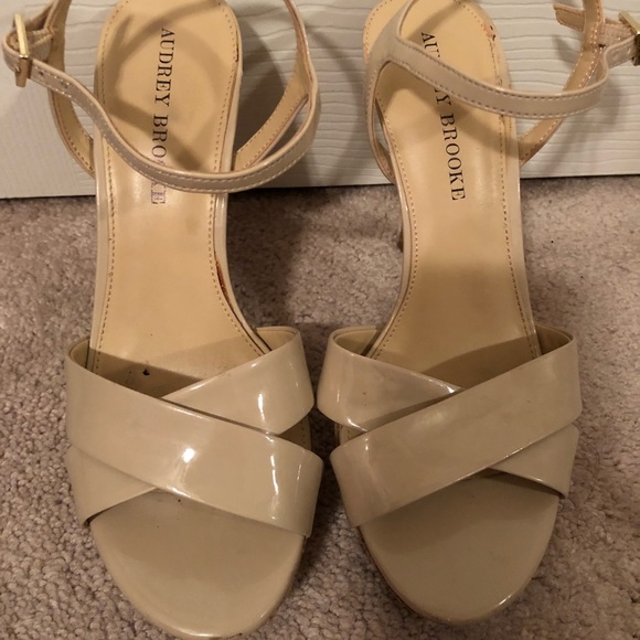 Heels - Picture 1 of 5